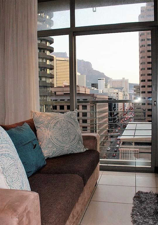 Full Power, Long Stay Rates, Walk To V&A Waterfront, Fibre Wifi, Gym & Pool Cape Town Exterior photo